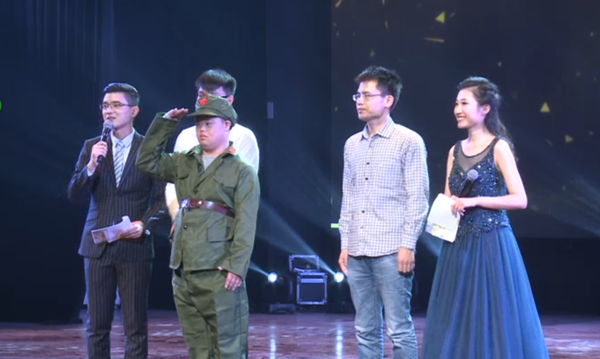 1488851504220091823.png 林贵聪在领奖台上.png