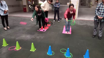 1520824800333006282.jpg 图4 障碍投环,脚底的刺激让投环更有乐趣.jpg