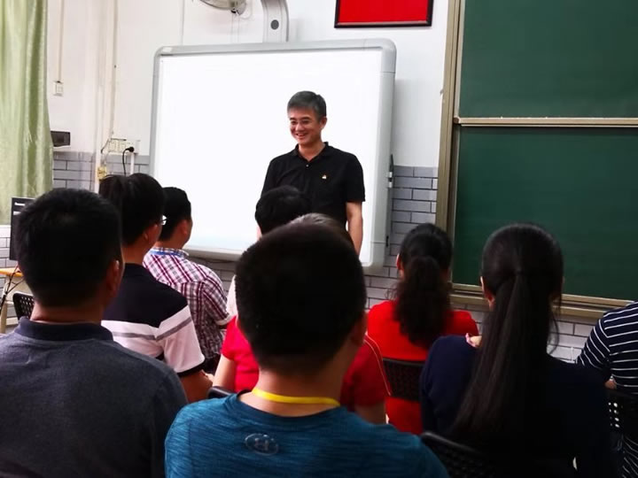 1543291719642022681.jpg 第一党支部学习习近平总书记视察广东重要讲话精神专题会.jpg